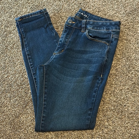 Tahari Denim - Tahari Women's Jeans size 4/27